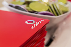 Vodafone erhht bei zwei Red-Tarifen die maximale Geschwindigkeit auf 225 MBit/s.