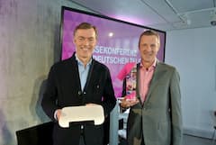 Die Telekom-Chefs prsentieren das neue Entertain: Michael Hagspihl und Niek Jan van Damme (rechts)