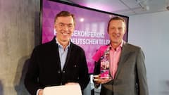 Michael Hagspihl (links) und Niek Jan von Damme werden auf der IFA die Neuigkeiten der Telekom zeigen. Hier sind sie bei der Entertain-Neuvorstellung im Mai zu sehen.