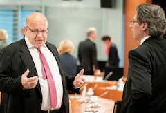 Wirtschaftsminister Peter Altmeier (links) und Digitalminister Andreas Scheuer (rechts) waren bei der TKG-Novelle federfhrend.