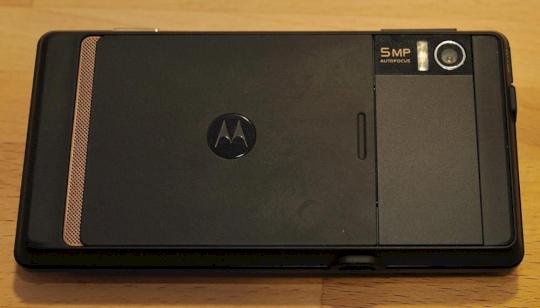 Die Rckseite - Motorola Milestone im Test und in Bildern