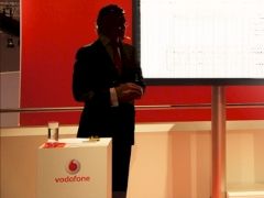 Roaming inklusive: Vodafone stellt Professional-Plus-Tarife vor