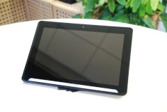 Aldi-Tablet mit Front-Kamera, HD-Bildschirm und schnem Schriftzug
