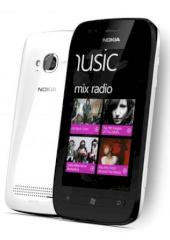 Nokia Lumia 710 wird ab sofort ausgeliefert