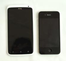 HTC One X im Grenvergleich mit dem Apple iPhone