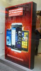 Vodafone UK wirbt in seinen Shops fr das Blackberry Z10