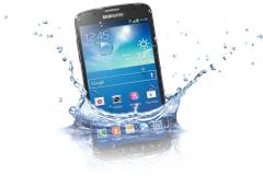 Das Samsung Galaxy S4 Active ist wasserdicht.