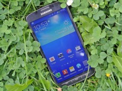 Beulen und Schrammen: Samsung Galaxy S4 Active im Outdoor-Test