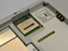 MicroSD-Kartenslot fr Speicherkarten bis  maximal 32 GB