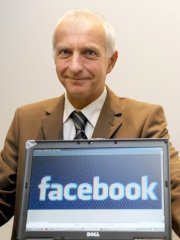 Thilo Weichert kritisiert den Datenschutz bei Facebook.