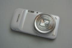 Samsung Galaxy S5 Zoom: 19-Megapixel-Kamera, Hexa-Core-CPU & Kitkat