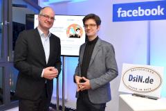 Dr. Gunnar Bender (Facebook, l.) und Dr. Michael Littger (DsiN, r.) geben den Startschuss fr das neue Portal