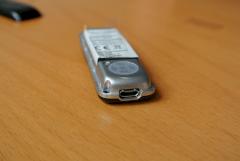 Der Micro-USB-Port dient ausschlielich zum Laden