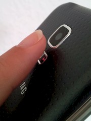 Pulsmesser unter der Kamera des Galaxy S5 mini