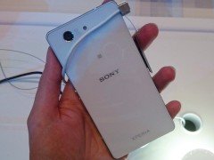 Glasrckseite des Sony-Smartphones mit 20,7-Megapixel-Kamera