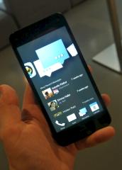 Amazon und Telekom bringen Fire Phone nach Deutschland: Amazon-Smartphone im Hands-On