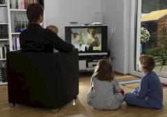 Noch ist das herkmmliche Fernsehen das meist genutzte Medium in Europa.