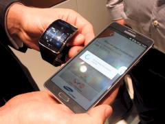 Der heruntergeladene Tarif wird vom Smartphone auf die Smartwatch bertragen