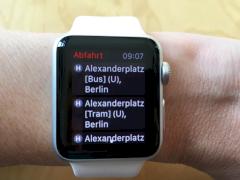 Apple Watch: Der DB-Navigator bietet eine bersicht ber Stationen in der Nhe.