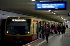 Die S-Bahn fhrt bald wieder und die Nutzer surfen schneller