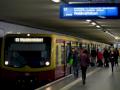 Die S-Bahn fhrt bald wieder und die Nutzer surfen schneller