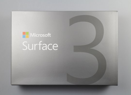 Surface 3 ausgepackt.