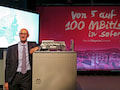 Telekom-Chef Httges vor dem neuen Mini-MSAN