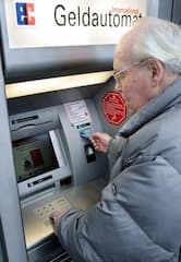 Dank EMV-Technik geht der Datenklau an Geldautomaten zurck