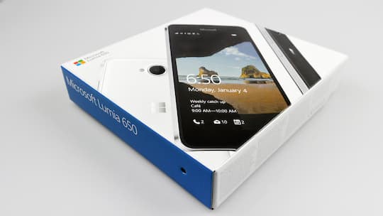 Der Pappschuber des Lumia 650