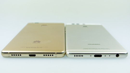 Vergleich: Huawei P9 Lite mit microUSB-Port und P9 mit USB C