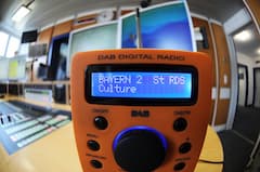 DAB-Radio steht im Studio