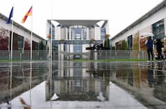 NDR: Deutsche Politiker ausgespht