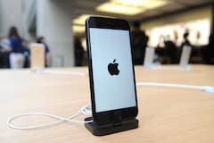 Ein iPhone 7 im Apple Store.