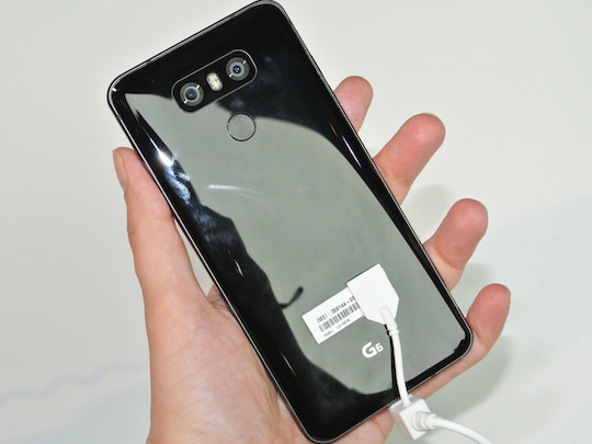 Glasrckseite des LG G6 spiegelt stark und ist fr Fingerabdrcke anfllig