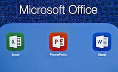 Die Office Apps von Microsoft: Exel (l-r), Powerpoint und Word sind auf einem iPad Air zu sehen.