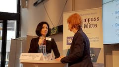 Katherina Reiche (links) im Gesprch mit Moderatorin Kerstin Stromberg-Mallmann