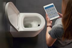 Die Smart-Toilette Duravit BioTracer im Einsatz