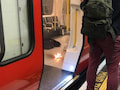 Ein brennendes Ladegert in einer Londoner U-Bahn sorgte fr Aufregung