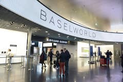 Der Eingang der Uhrenmesse Baselworld.