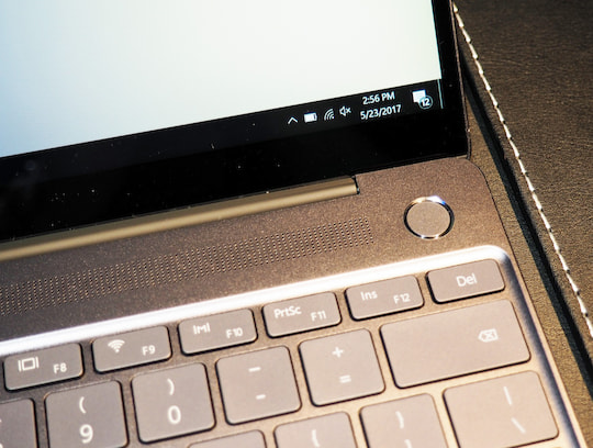 Das MateBook X lsst sich - wie die anderen Modelle der Reihe - per Fingerabdruck sichern.