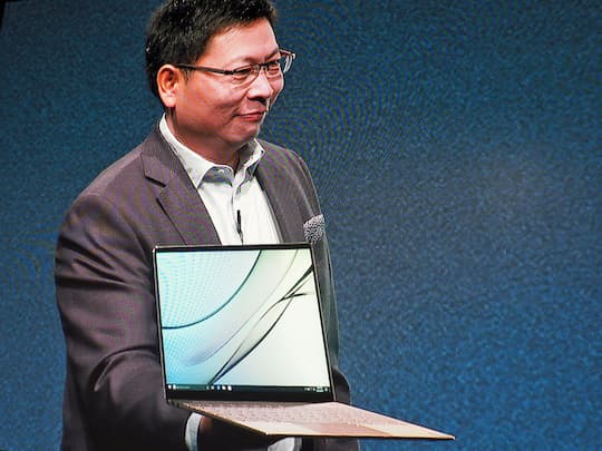Richard Yu, Huawei-Chef, prsentiert das MateBook X.