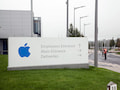Ein Archivfoto vom 06.09.2016 zeigt den Eingang zur EU-Zentrale des US-Computerkonzerns Apple in Cork, Irland.