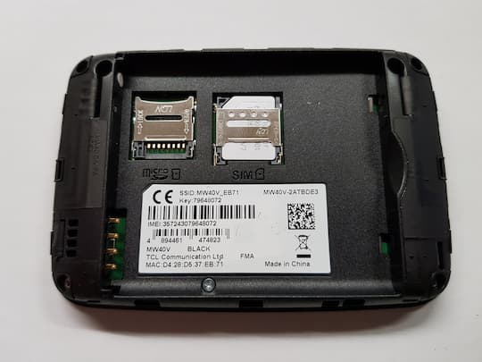 In den neuen congstar-Router passen Micro-SIM-Karten