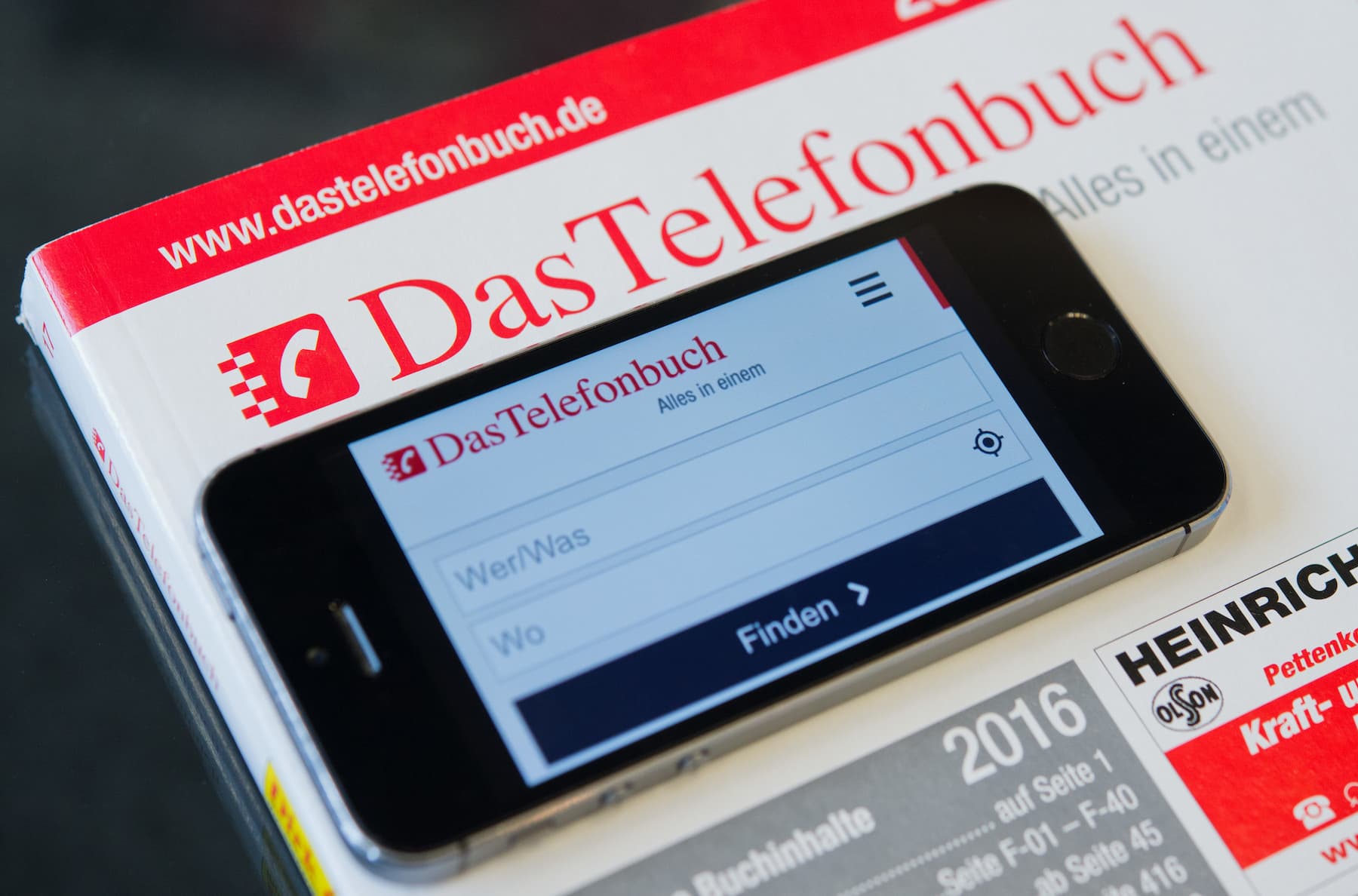 Telekom: Telefonbuch Zum Anfassen Gibt Es Weiter - Teltarif.de News