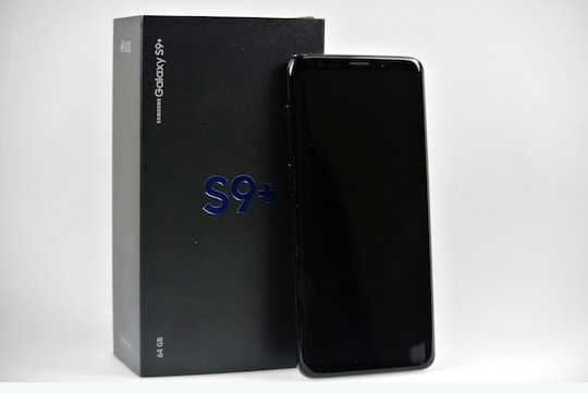 Samsung Galaxy S9 Plus Unboxing