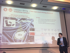 Auf dem Dach des Vodafone Campus wird autonomes Fahren mit 5G ausprobiert