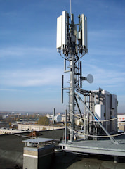 o2-Sendeanlage in Halle-Neustadt. Jede Station kann dort inzwischen LTE.