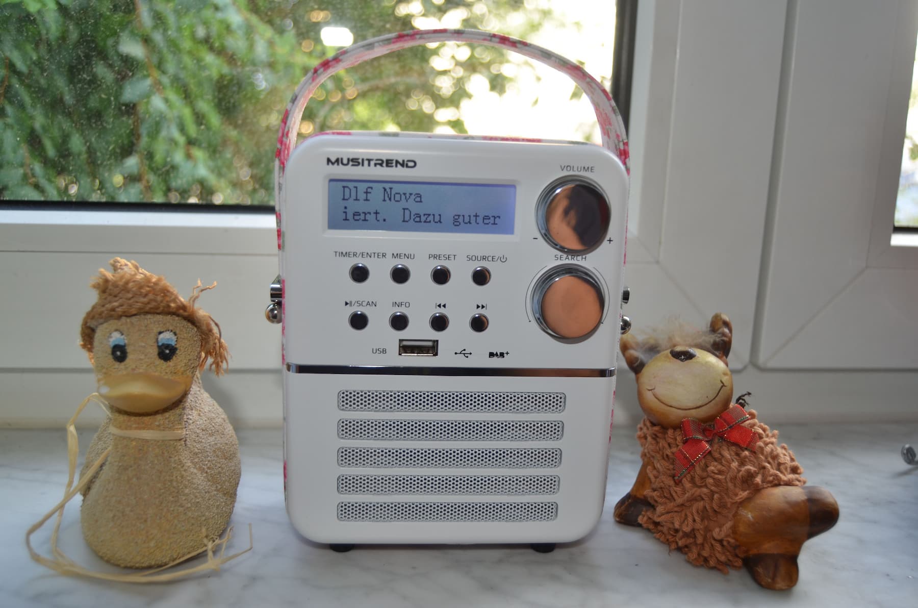 „Urlaubsradio“ Musitrend Nostalgie mit Bluetooth, USB und