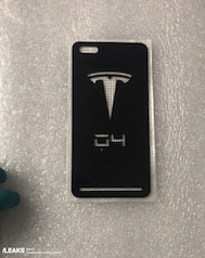 Tesla-Logo im Groformat