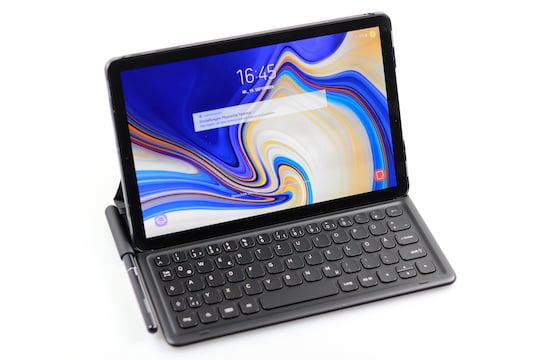 Samsung Galaxy Tab S4 mit Docking-Tastatur im Test